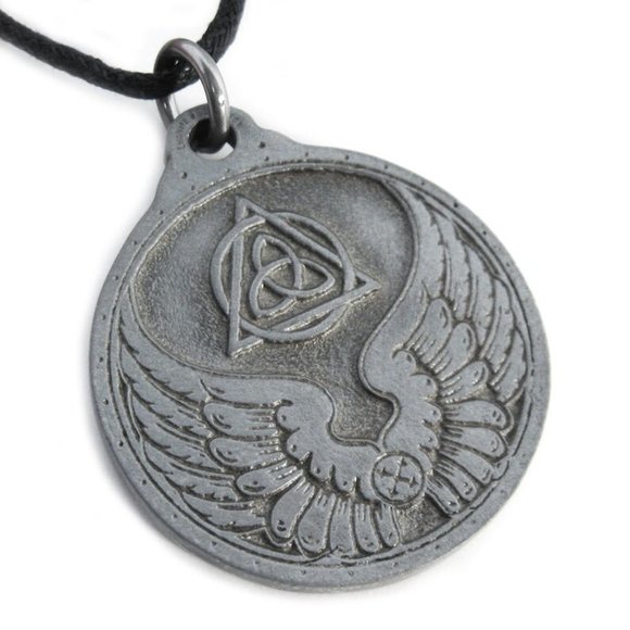 Charme & Sortilege Protection Talisman -Pewter - Picture 2 of 3
